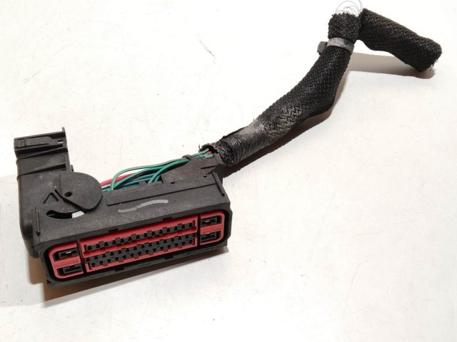 205317 Fiat Freemont 2011-2015 ABS elektromos csatlakozó P682117512AA