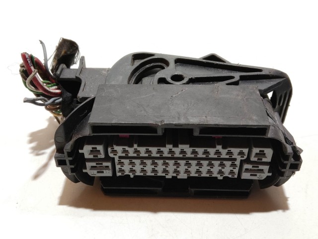 205324 Fiat 500 2015- Abs elektromos csatlakozó 52042668