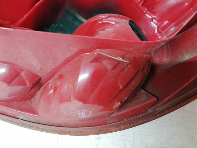 210379 Peugeot 207 2006-2014 Lámpa , Fényszóró használt  bal hátsó a képen látható sérüléssel
