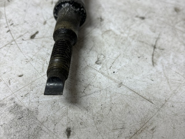 Peugeot 207 2006-2014 12mm,  Jobb menetes  Vonószem