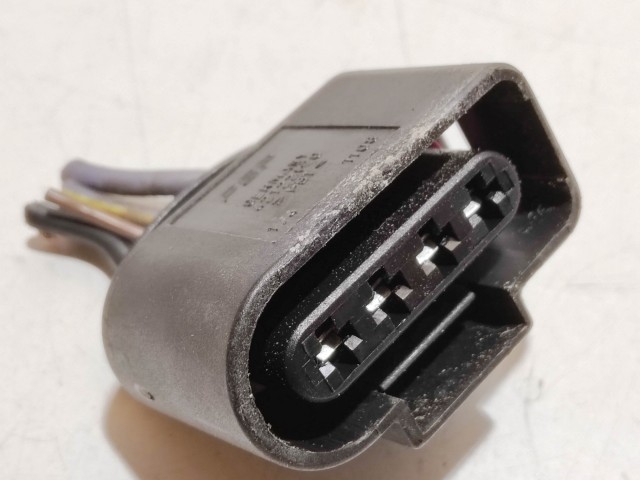 205435 Alfa Romeo 147 2000-2010 első ablaktörlő motor elektromos csatlakozó