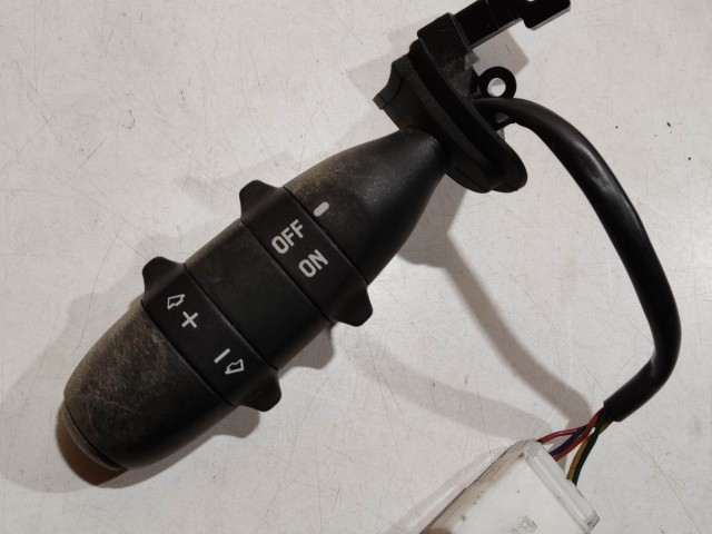 205438 Alfa Romeo 147, Gt, Fiat Stilo, Bravo, Lancia Delta tempómat kar a képen látható kopással