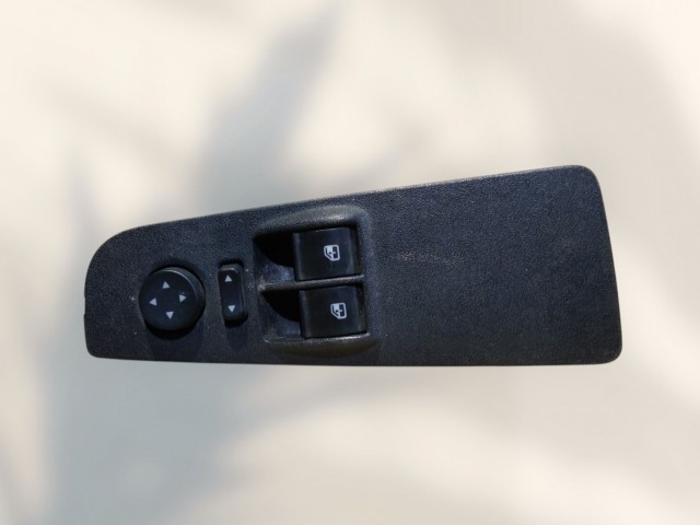 Fiat Grande Punto (2005-2008) bal első ablakemelő kapcsoló 