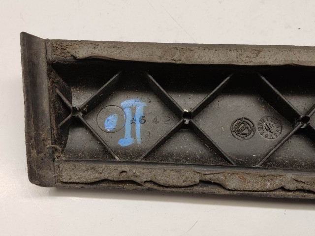 Fiat Punto II. 3 ajtós , bal hátsó díszcsík
