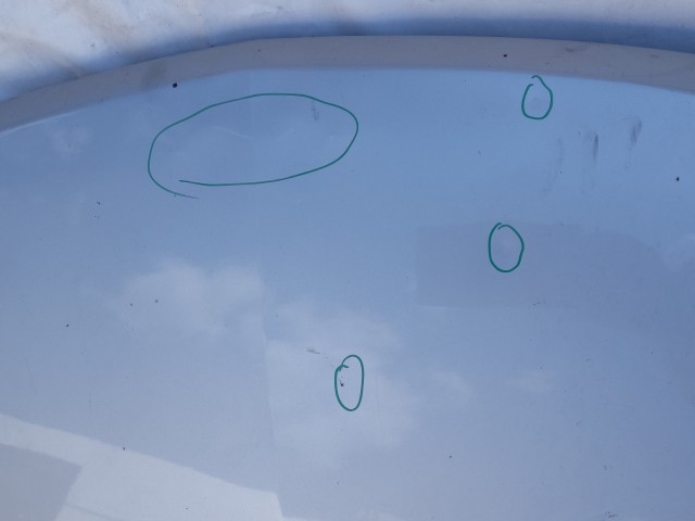 206038 Chevrolet Cruze 2008-2016 motorháztető, a képen látható sérüléssel