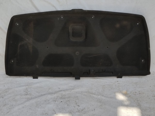 206046 Chevrolet Cruze 2008-2016 2008-2016 motorháztető szigetelés, a képen látható sérüléssel