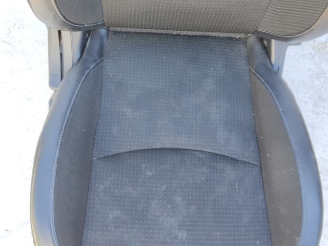 206063 Citroen C4 Aircross 2012-2017 jobb első félbőr ülés