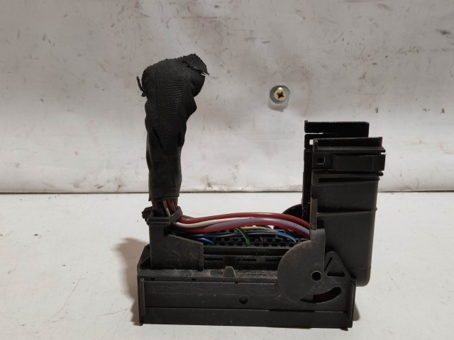 205477 Volvo XC 70 Abs elektromos csatlakozó P30681619 , 10.0212-0182.4