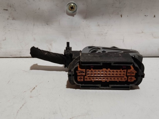 205483 Hyundai I20 2008-2012 Abs elektromos csatlakozó 58910-1j200