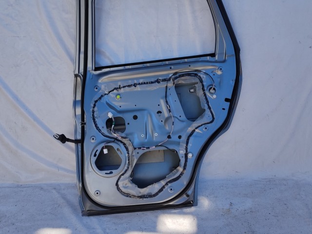 206072 Citroen C4 Aircross 2012-2017 jobb hátsó ajtó, a képen látható sérüléssel