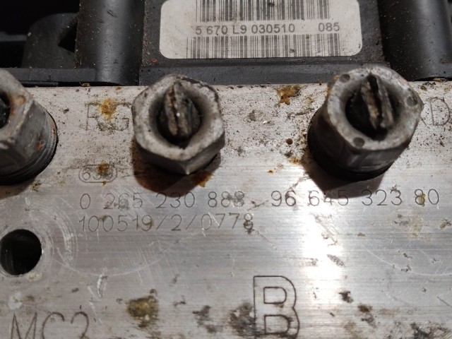 Toyota Yaris II. 2006-2011 Abs 0265230883, 9664532380