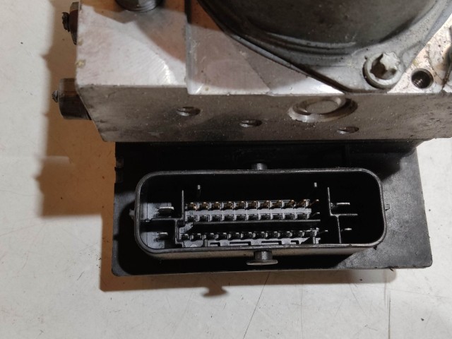 Toyota Yaris II. 2006-2011 Abs 0265230883, 9664532380