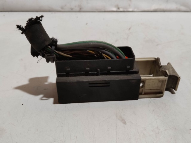 205497 Peugeot 407 Abs elektromos csatlakozó 15732101