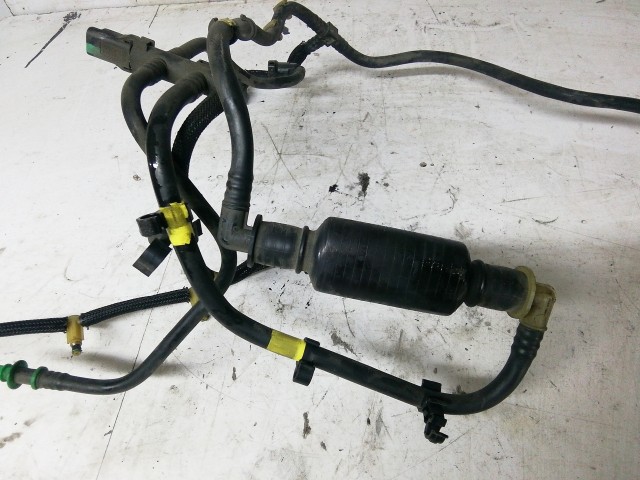 Peugeot 207 2006-2014 Üzemanyag cső használt 
