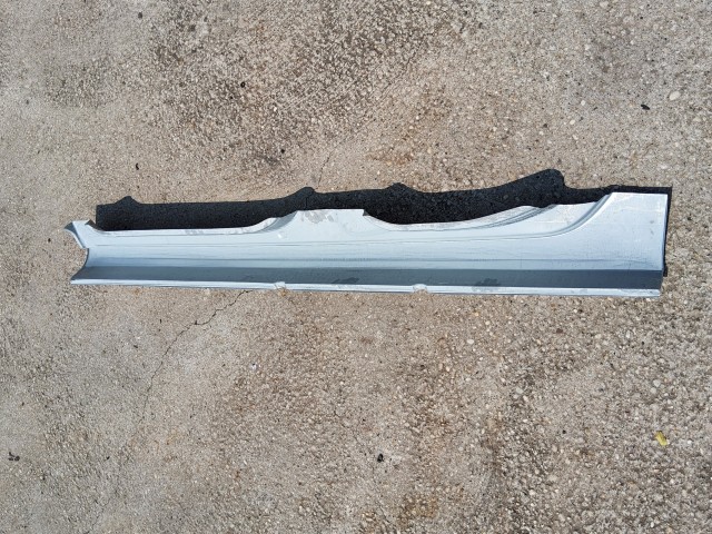 Fiat Bravo 2007-2014 2007-2014 utángyártott új  jobb oldali küszöb, formára préselt