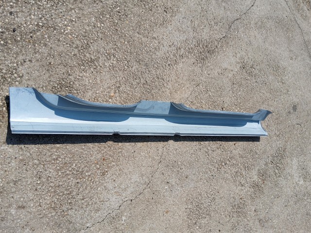 Fiat Bravo 2007-2014 2007-2014 utángyártott új  bal oldali küszöb, formára préselt