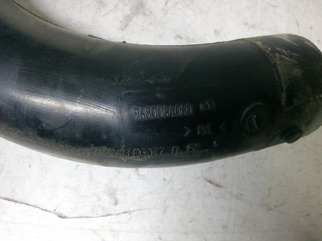Peugeot 207 2006-2014 Levegőcső  használt  zárhídról a légszűrőházra 