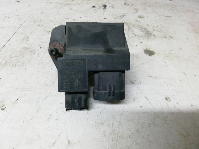 Peugeot 207 2006-2014 hűtőventilátor előtét ellen állás  használt 