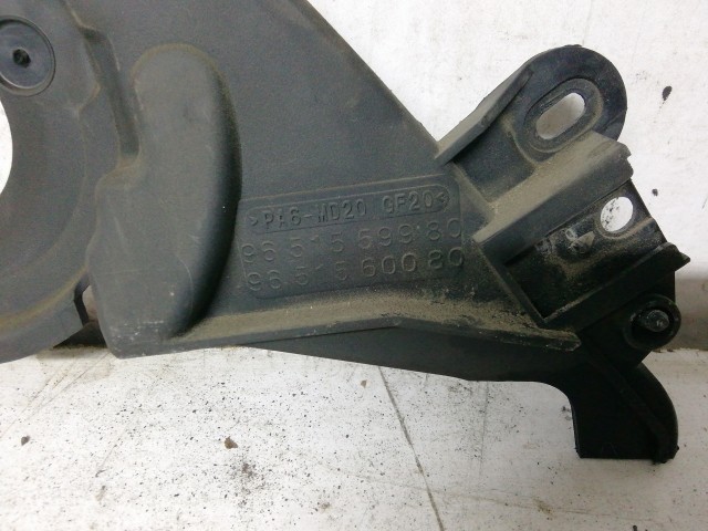Peugeot 207 2006-2014 Vezérmű burkolat használt  belső felső  