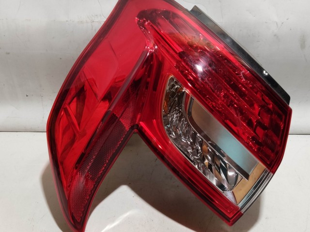 205535 Citroen C4 Aircross 2012-2017 bal hátsó külső lámpa, enyhén karcos!!!