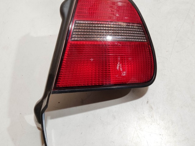 Lancia Delta 1993-1999 gyári beszállítós új (SIEMA)  jobb hátsó külső lámpa 7798158