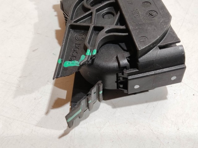 205540 Renault Captur 2013-2019 Abs elektromos csatlakozó, képen látható sérüléssel 476608644R