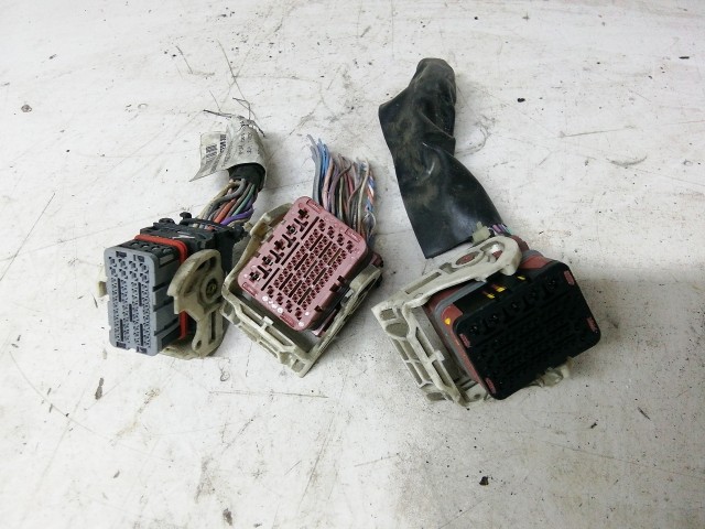 210540 Citroen C4 Aircross 2012-2017 motorvezérlő elektromos csatlakozó 9679056980