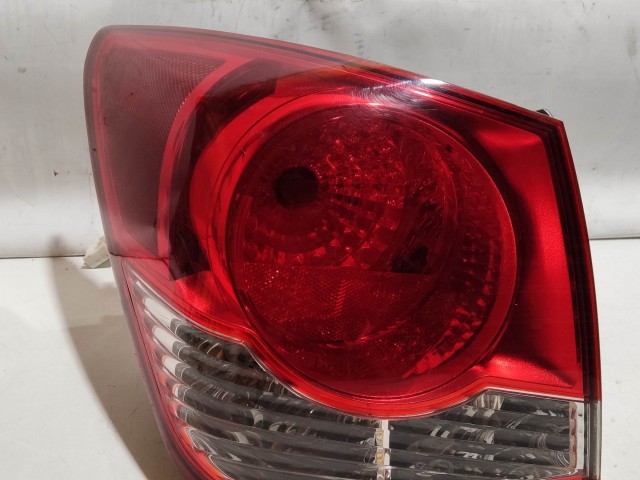 205560 Chevrolet Cruze 2008-2012 szedán bal hátsó külső lámpa