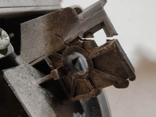 205565 Citroen C4 Aircross 2012-2017 bal első  Xenon fényszóró, a képen látható sérüléssel