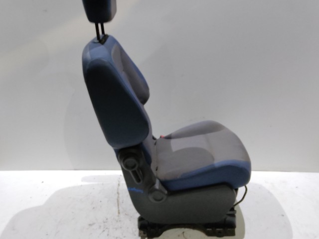 203860 Citroen Berlingo 2008-2018 jobb első ülés