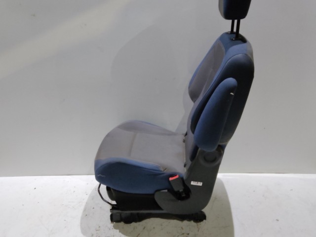 203860 Citroen Berlingo 2008-2018 jobb első ülés