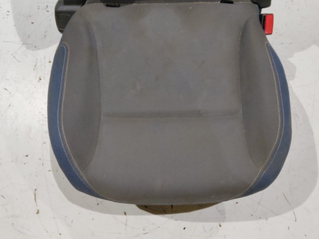 203860 Citroen Berlingo 2008-2018 jobb első ülés