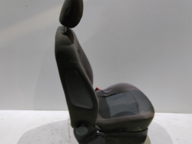 203861 Fiat Bravo 2007-2014  jobb első szövet ülés