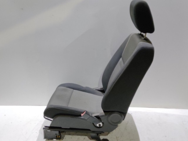 203862 Dodge Journey 2008-2020  jobb első ülés