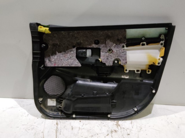 203869 Citroen C4 Aircross 2012-2017 bal első ajtókárpit