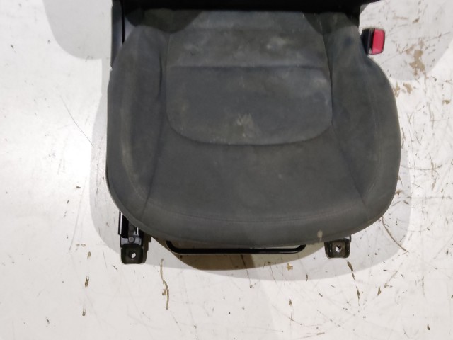 203873 Chevrolet Cruze 2008-2012 bal első ülés, a képen látható állapotban