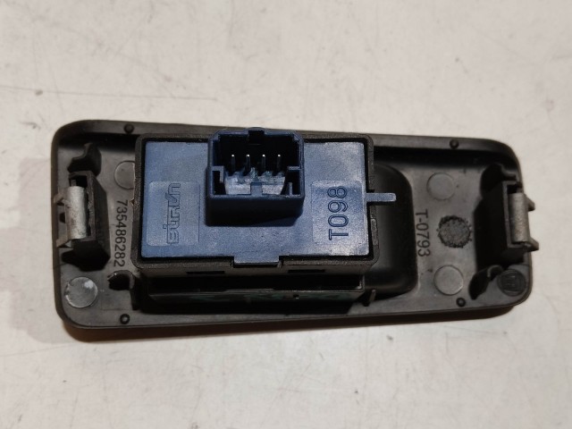 Fiat Doblo III. bal hátsó toló ajtó ablakemelő kapcsoló