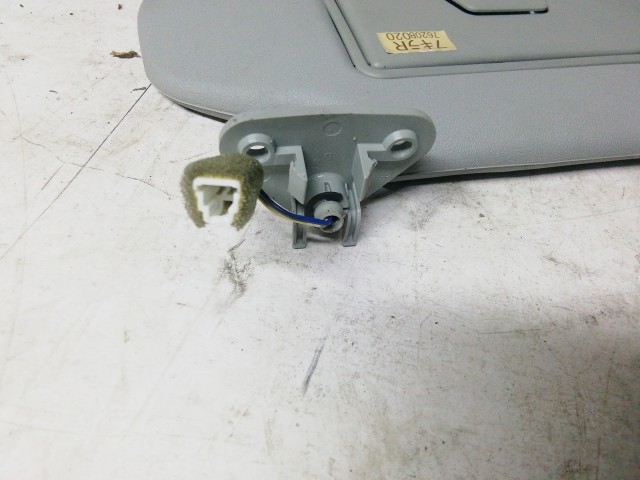 210589 Citroen C4 Aircross 2012-2017 jobb oldali napellenző, szürke színű, tükrös világítással