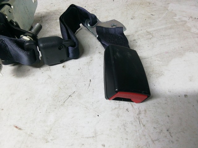 Citroen C4 Aircross 2012-2017 hátsó középső biztonsági öv 6176523