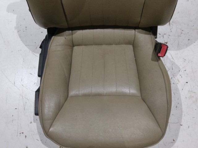 203887 Fiat Croma  2005-2010 jobb első bőr ülés