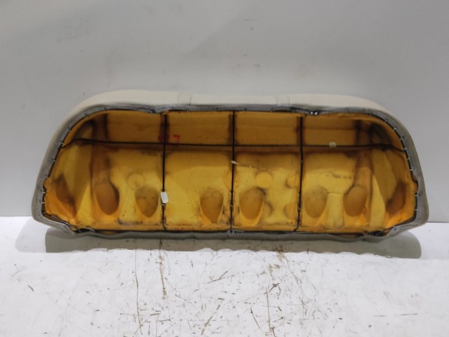 203889 Fiat Croma  2005-2010 bőr hátsó ülőlap