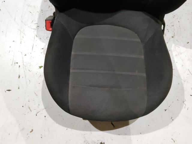 203901 Fiat Bravo 2007-2014 bal első szövet ülés