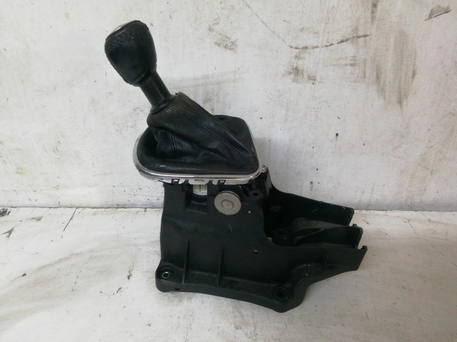 Chevrolet Cruze 2008-2012 2010-2016 Váltókulissza használt  5