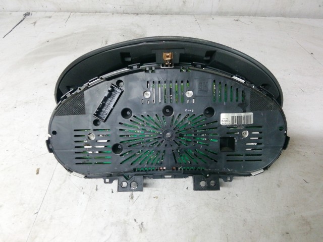 Chevrolet Cruze 2008-2012 2008-2012 Óracsoport használt  kilométeróra Egy csatlakozós 