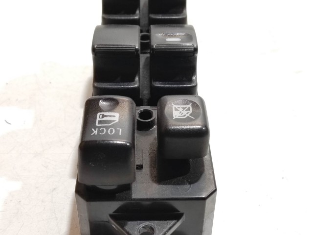 Peugeot 4007 2007-2013 ablakemelő kapcsoló  használt  bal első