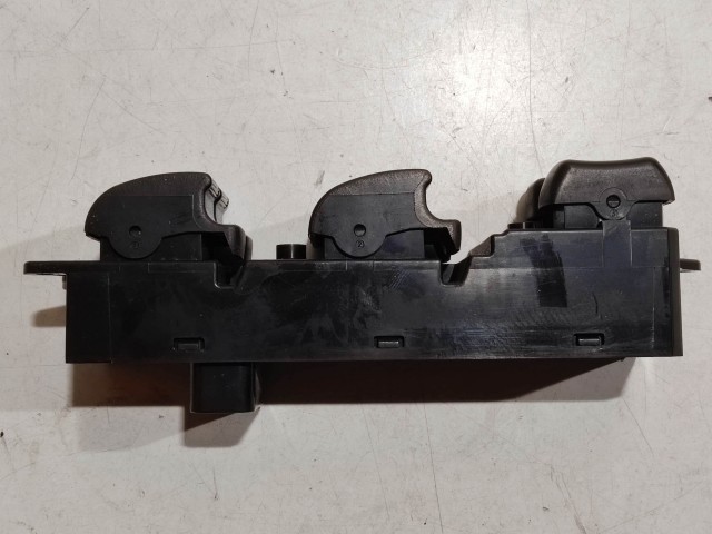 Peugeot 4007 2007-2013 ablakemelő kapcsoló  használt  bal első