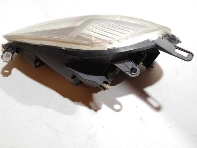 205816 Fiat Grande Punto 2005-2008 fehér csatlakozós jobb első fényszóró 51701594