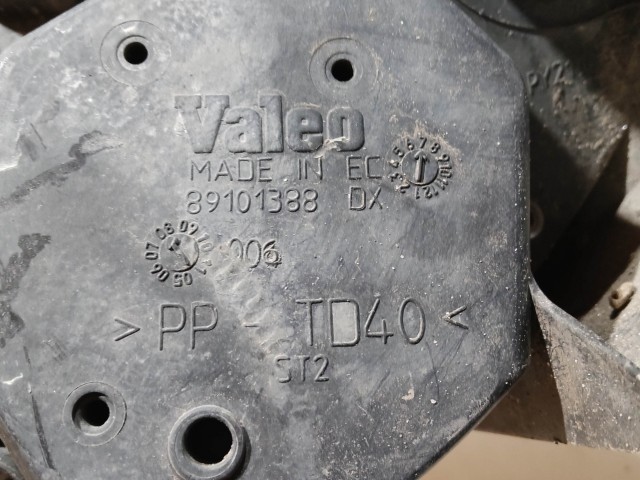 205816 Fiat Grande Punto 2005-2008 fehér csatlakozós jobb első fényszóró 51701594