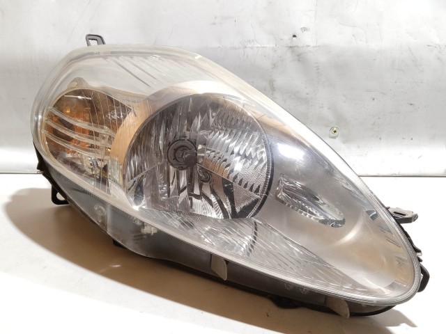 205816 Fiat Grande Punto 2005-2008 fehér csatlakozós jobb első fényszóró 51701594