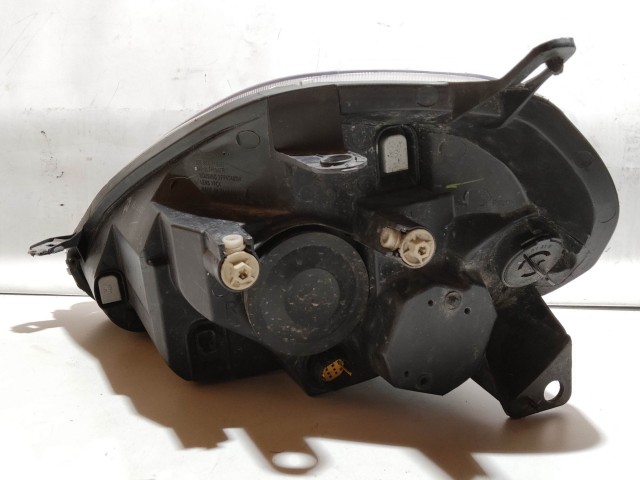 205817 Fiat Grande Punto 2005-2008 fehér csatlakozós jobb első fényszóró, utángyártott!!!